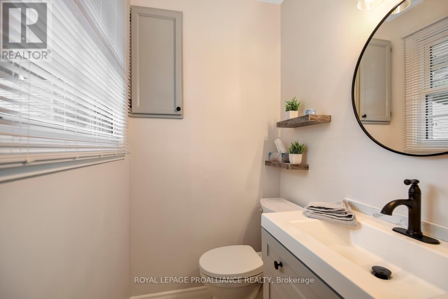 342 Abbott Street W, Brockville, Ontario  K6V 5Y9 - Photo 25 - X12356511