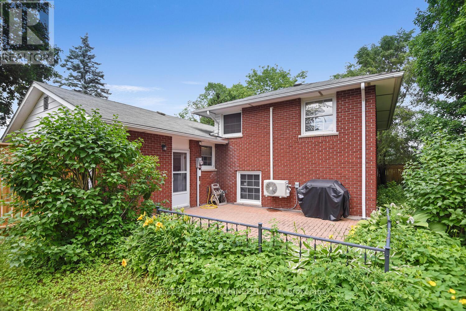 342 Abbott Street W, Brockville, Ontario  K6V 5Y9 - Photo 33 - X12356511