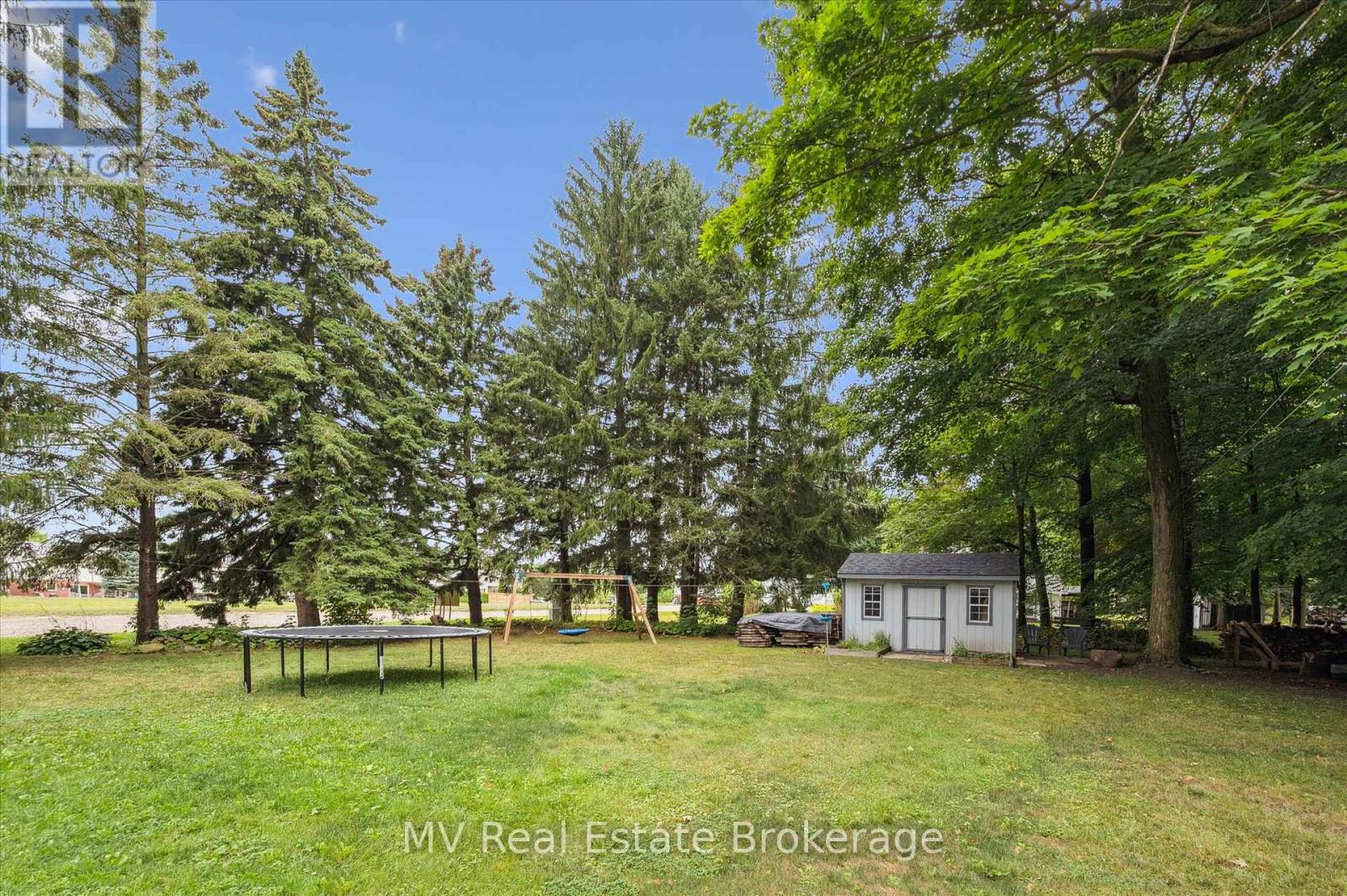 348 Colborne Street, Centre Wellington, Ontario  N0B 1S0 - Photo 10 - X12356454