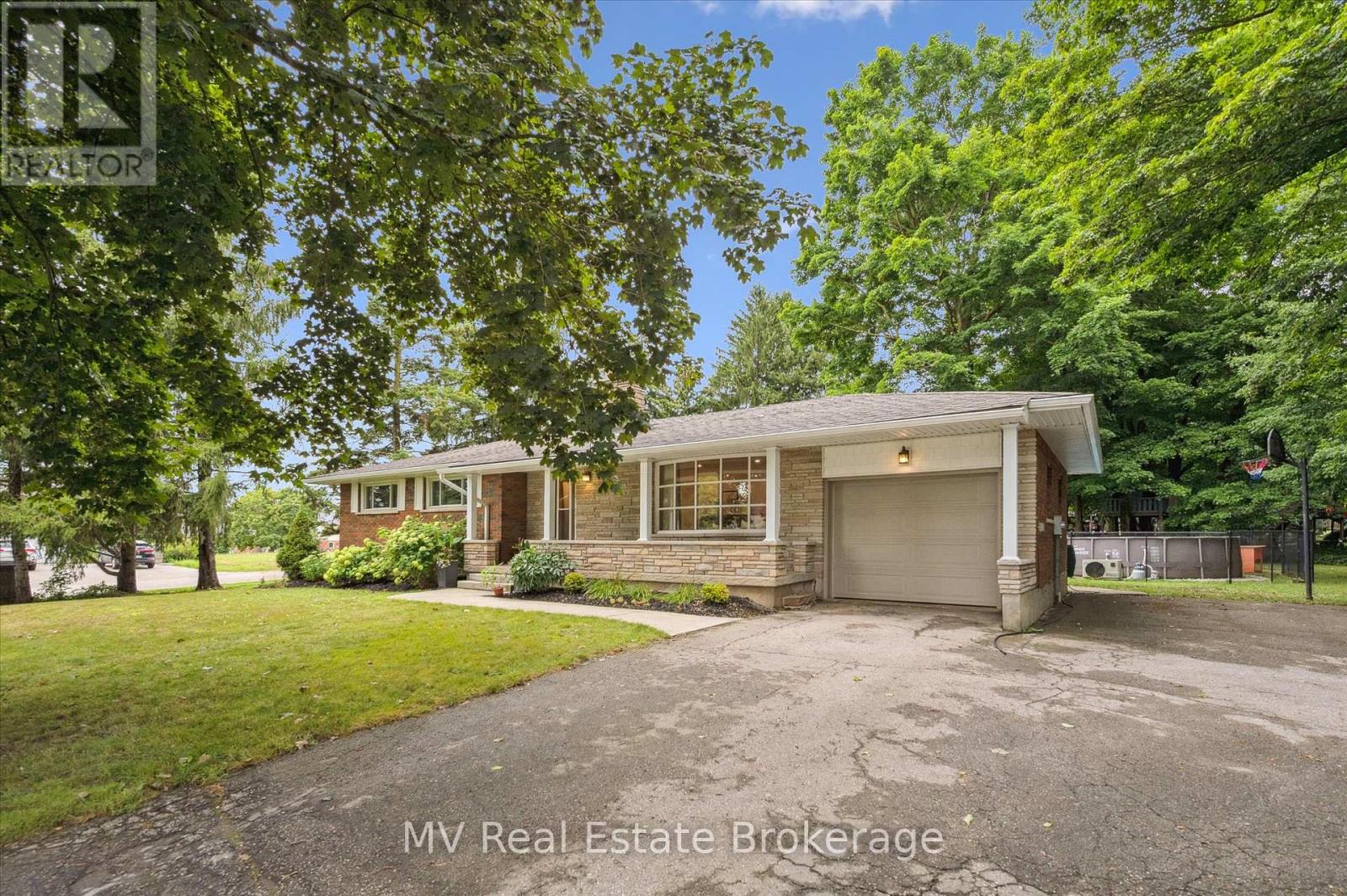348 Colborne Street, Centre Wellington, Ontario  N0B 1S0 - Photo 13 - X12356454