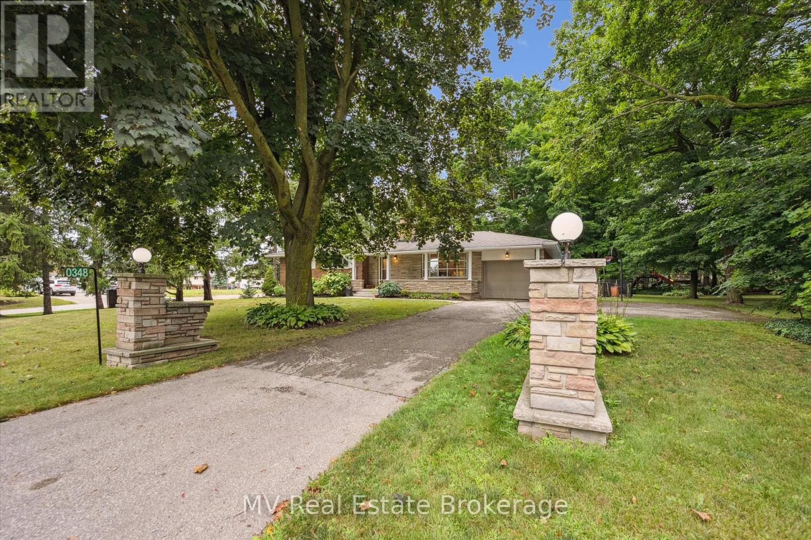 348 Colborne Street, Centre Wellington, Ontario  N0B 1S0 - Photo 2 - X12356454