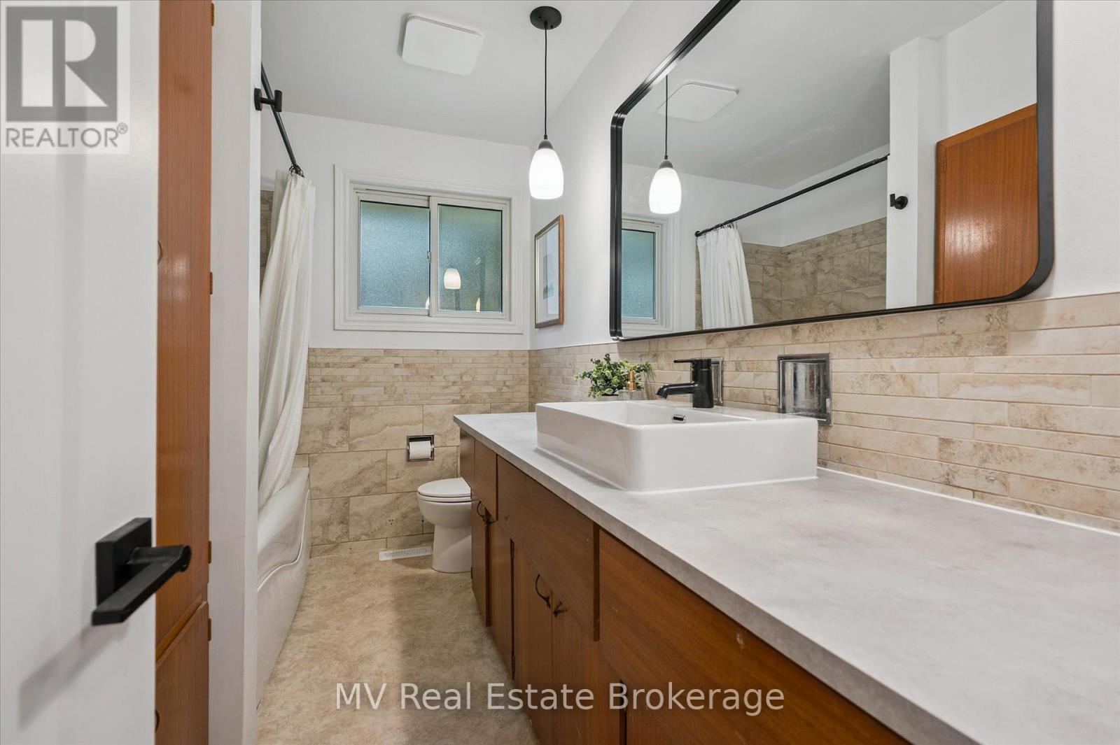 348 Colborne Street, Centre Wellington, Ontario  N0B 1S0 - Photo 25 - X12356454