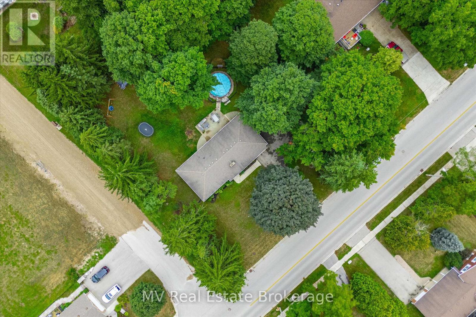 348 Colborne Street, Centre Wellington, Ontario  N0B 1S0 - Photo 36 - X12356454