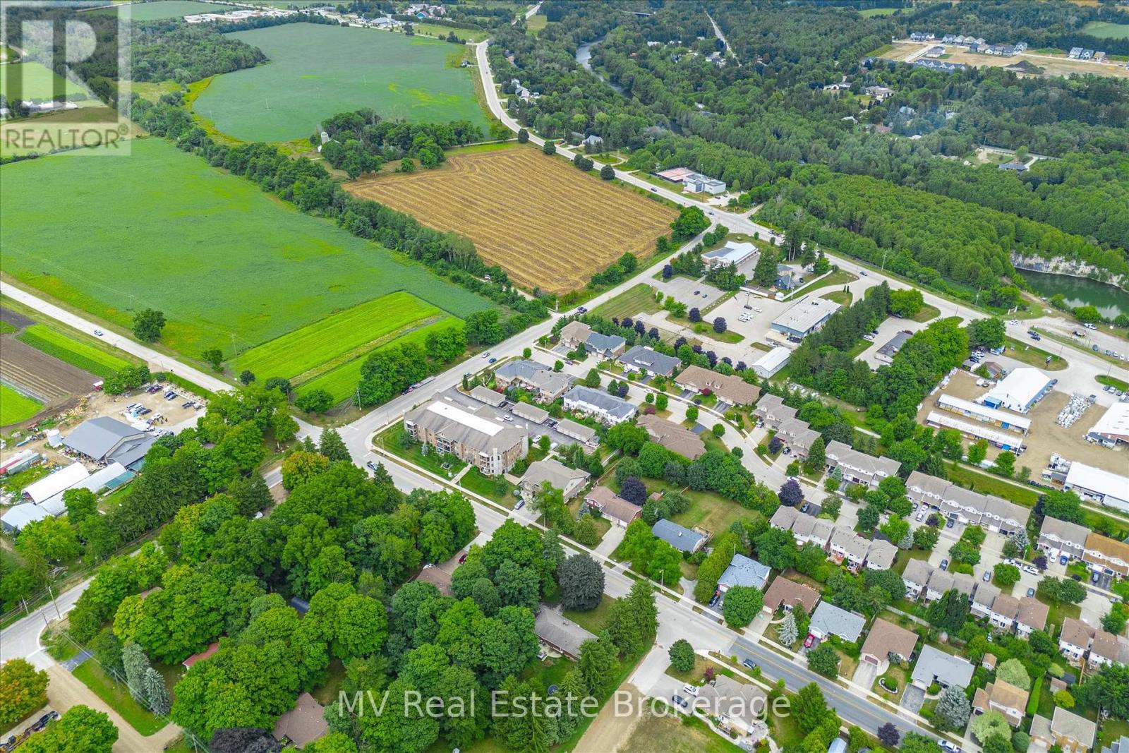 348 Colborne Street, Centre Wellington, Ontario  N0B 1S0 - Photo 37 - X12356454