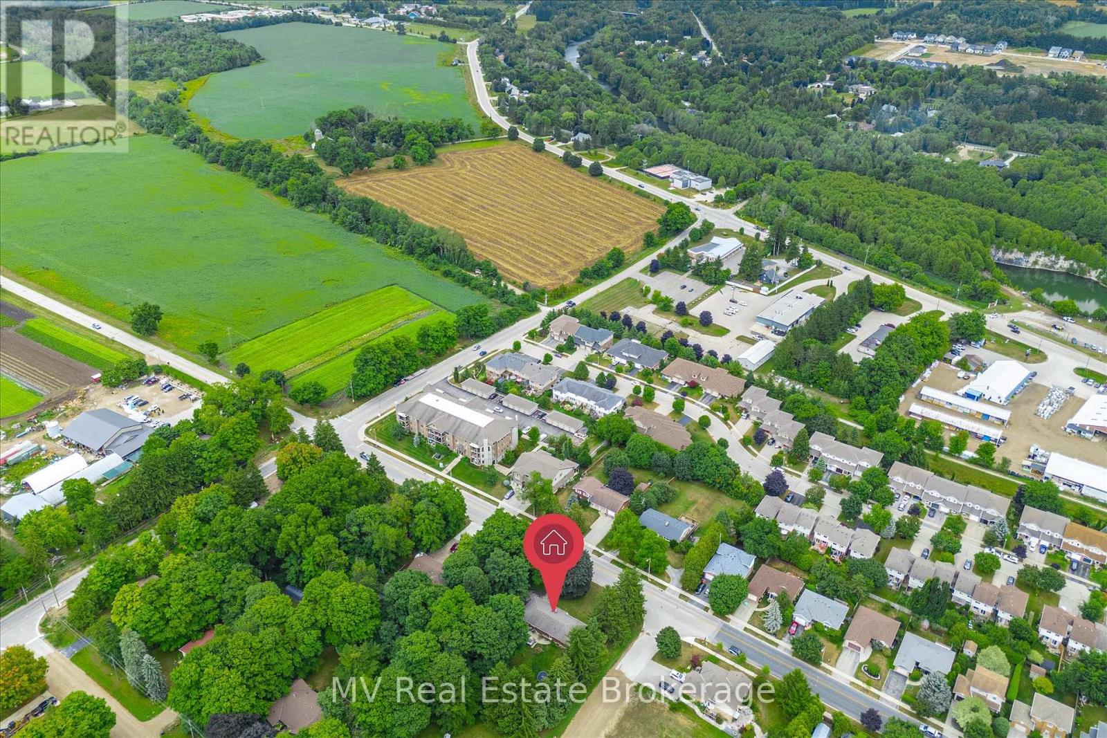 348 Colborne Street, Centre Wellington, Ontario  N0B 1S0 - Photo 4 - X12356454