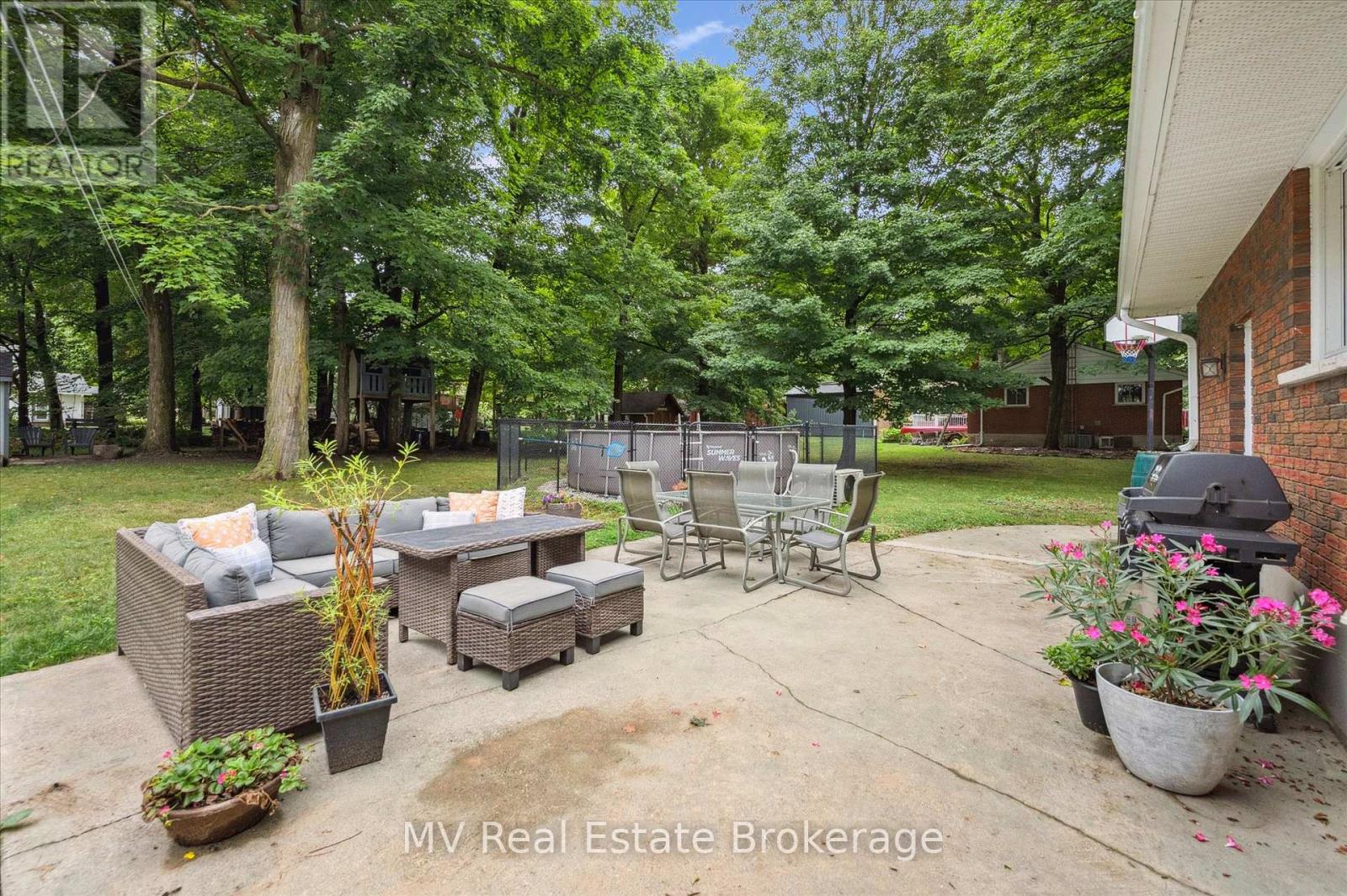 348 Colborne Street, Centre Wellington, Ontario  N0B 1S0 - Photo 8 - X12356454