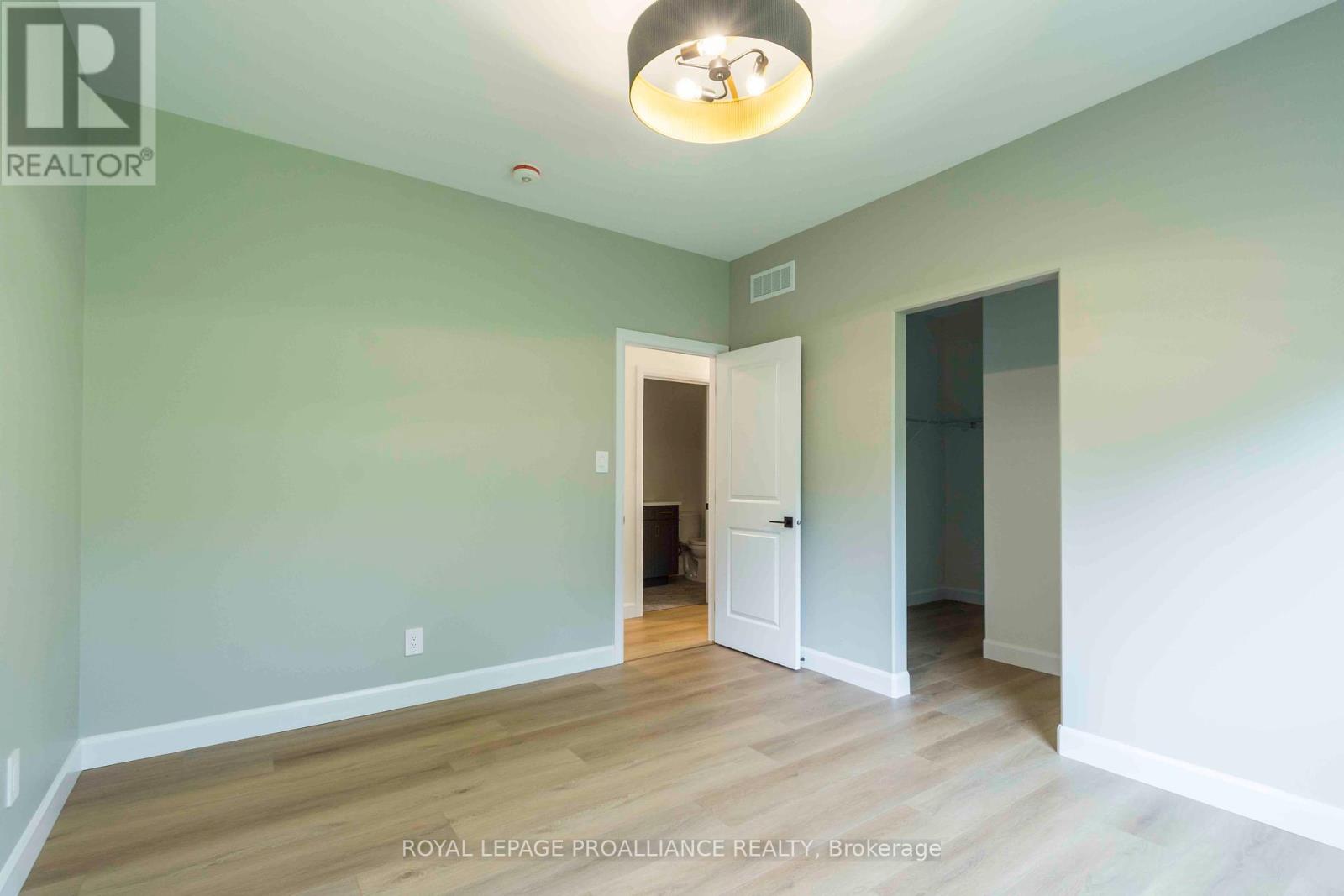 23 Schmidt Way, Quinte West (Murray Ward), Ontario  K8V 0L5 - Photo 11 - X12201573