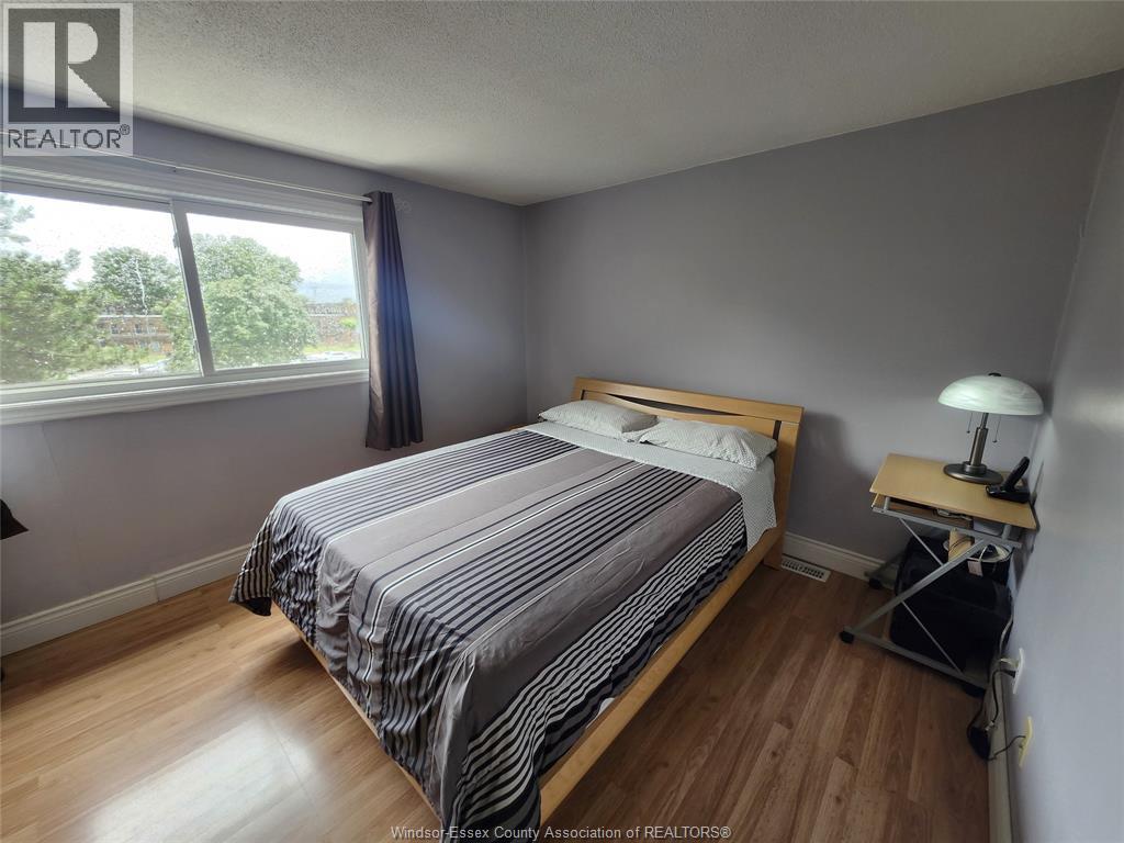 6374 Thornberry, Windsor, Ontario  N8T 3A2 - Photo 7 - 25020067