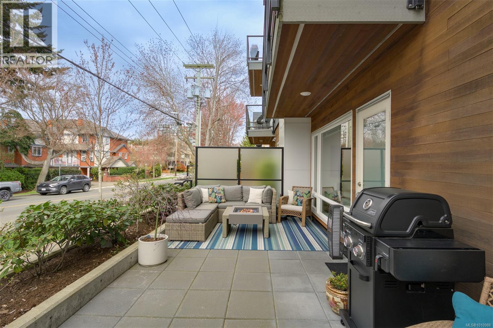 102 300 Michigan St, Victoria, British Columbia