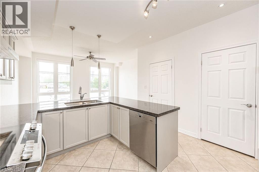 90 Nelson Street Unit# 30, Oakville, Ontario  L6L 3H8 - Photo 13 - 40761833