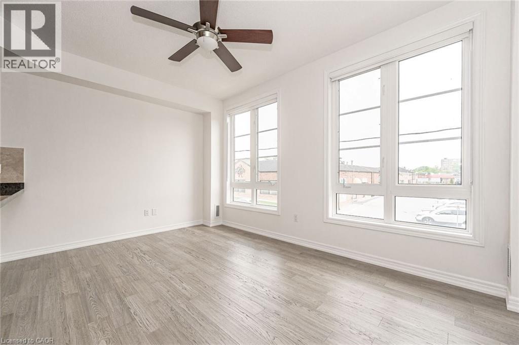 90 Nelson Street Unit# 30, Oakville, Ontario  L6L 3H8 - Photo 16 - 40761833