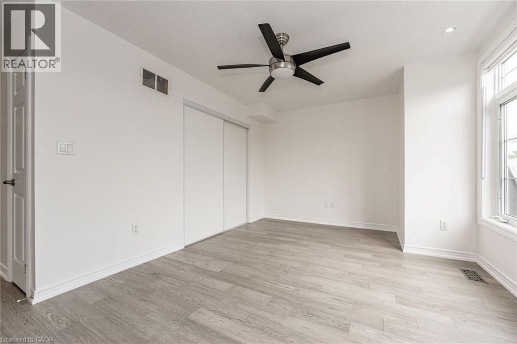 90 Nelson Street Unit# 30, Oakville, Ontario  L6L 3H8 - Photo 30 - 40761833