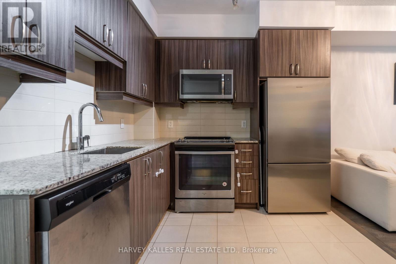 Se204 - 9199 Yonge Street, Richmond Hill, Ontario  L4C 6Z2 - Photo 21 - N12356476