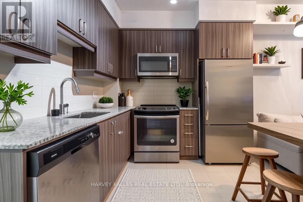 Se204 - 9199 Yonge Street, Richmond Hill, Ontario  L4C 6Z2 - Photo 6 - N12356476