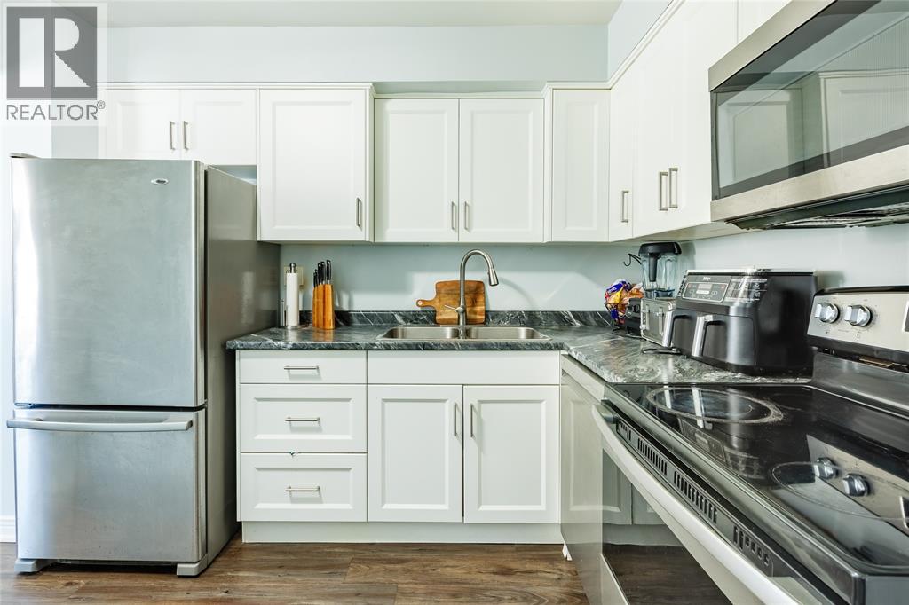 215 Trudeau Drive Unit# 77, Sarnia, Ontario  N7S 4T5 - Photo 10 - 25021074