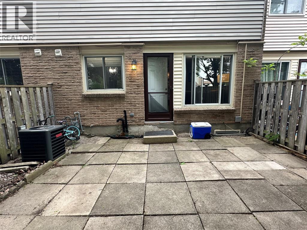 215 Trudeau Drive Unit# 77, Sarnia, Ontario  N7S 4T5 - Photo 26 - 25021074