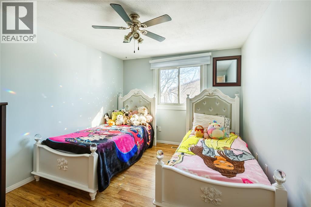 215 Trudeau Drive Unit# 77, Sarnia, Ontario  N7S 4T5 - Photo 17 - 25021074
