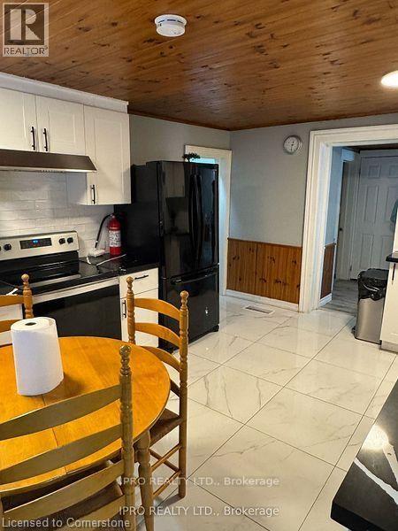 4597 Sunset Road, Port Stanley, Ontario  N5L 1B4 - Photo 5 - 40759025