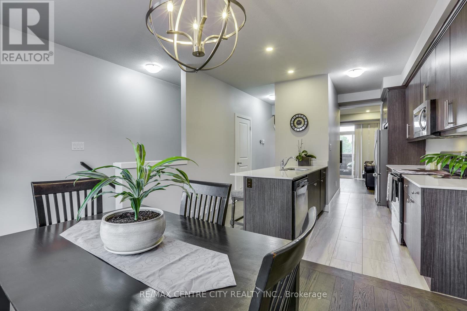 2104 Meadowgate Boulevard, London South (South U), Ontario  N6M 0H5 - Photo 16 - X12356526