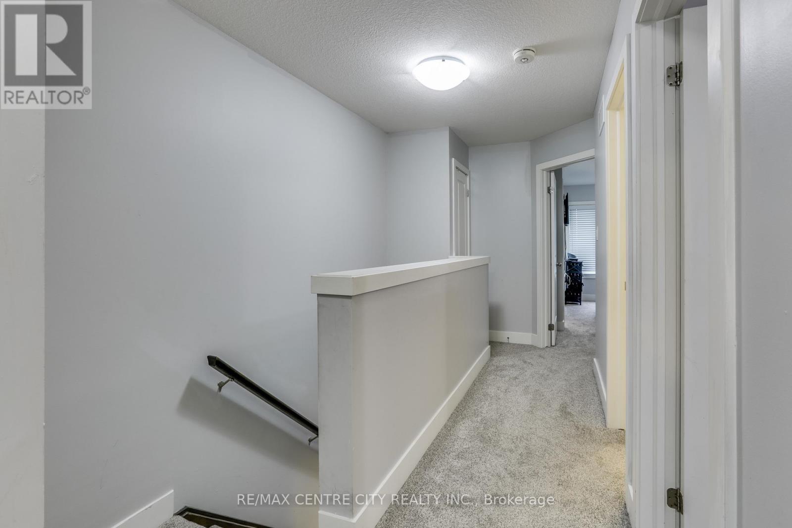 2104 Meadowgate Boulevard, London South (South U), Ontario  N6M 0H5 - Photo 28 - X12356526