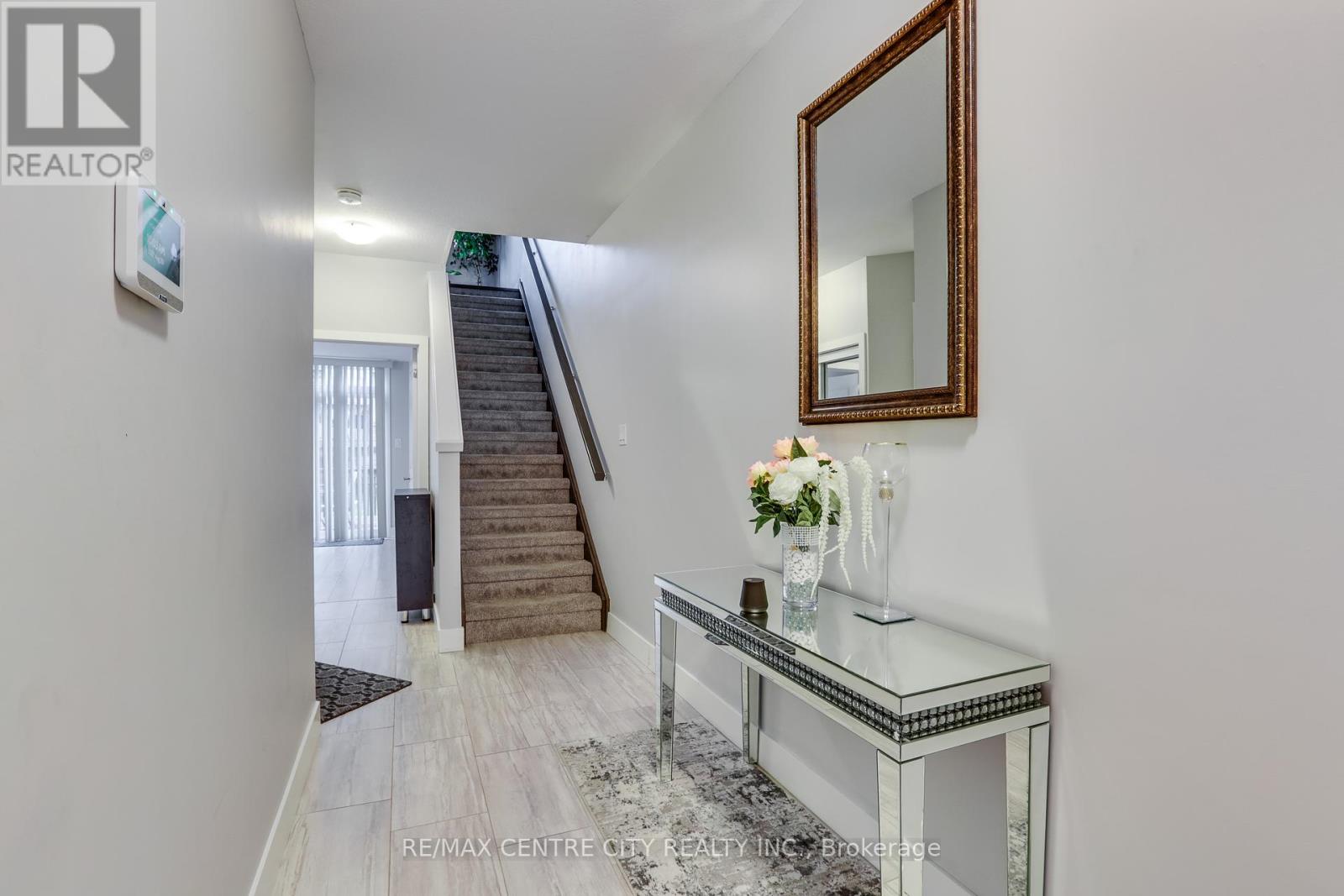 2104 Meadowgate Boulevard, London South (South U), Ontario  N6M 0H5 - Photo 6 - X12356526