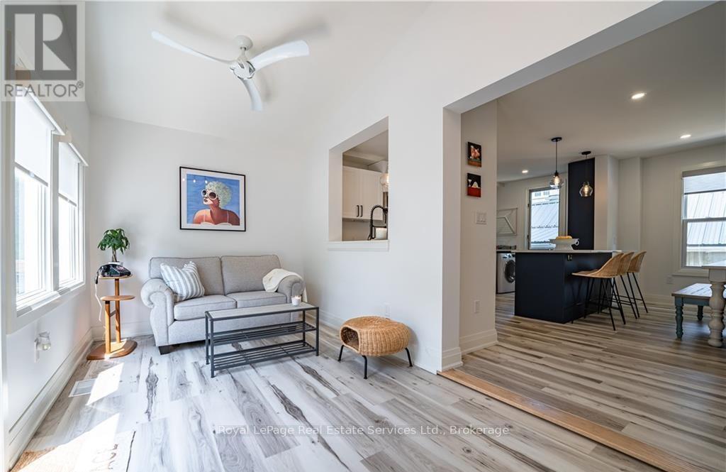 4 6th Street, Grimsby, Ontario  L3M 2T3 - Photo 23 - X12356673