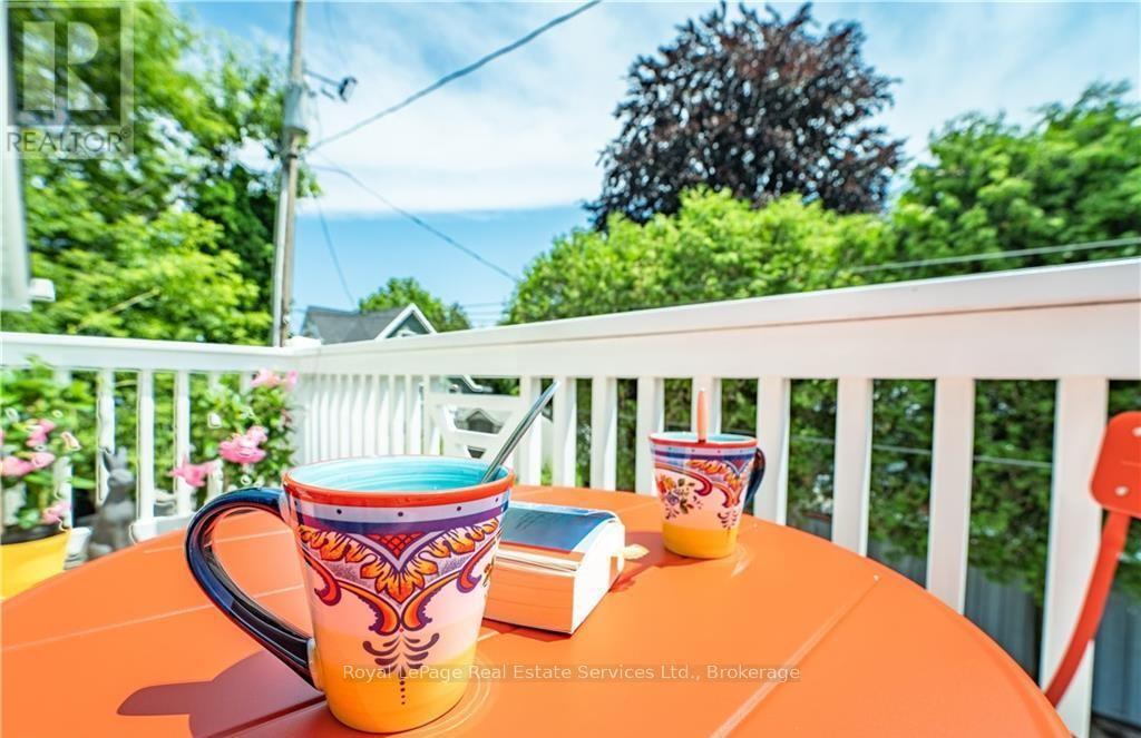 4 6th Street, Grimsby, Ontario  L3M 2T3 - Photo 35 - X12356673