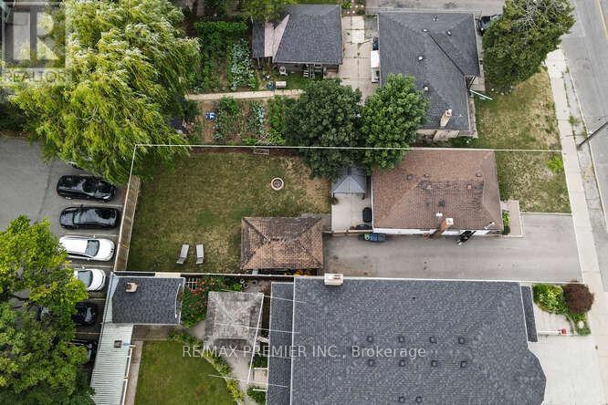 Property at 1223 GLENCAIRN AVENUE image 2