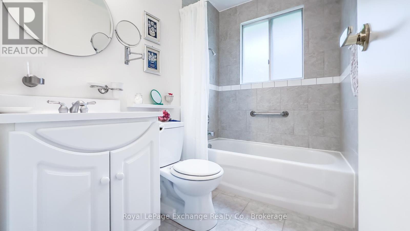 304 Sauk Court E, Huron-Kinloss, Ontario  N2Z 2X3 - Photo 22 - X12356582