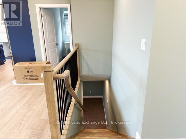 354 Mclean Crescent, Saugeen Shores, Ontario  N0H 2C3 - Photo 12 - X12356608