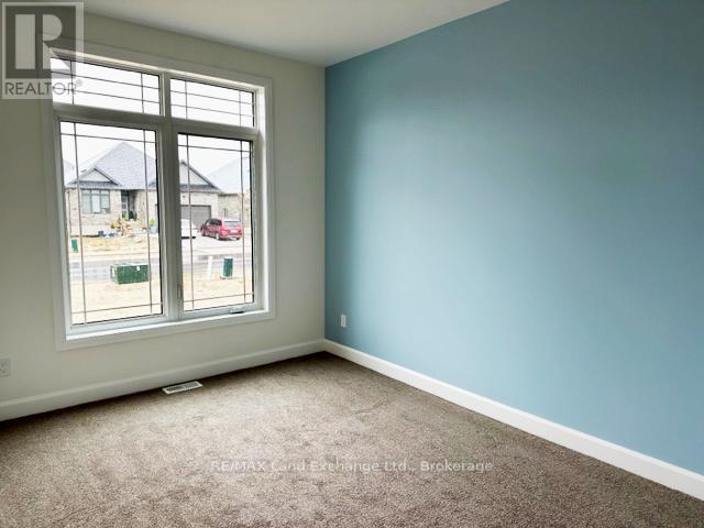 354 Mclean Crescent, Saugeen Shores, Ontario  N0H 2C3 - Photo 6 - X12356608