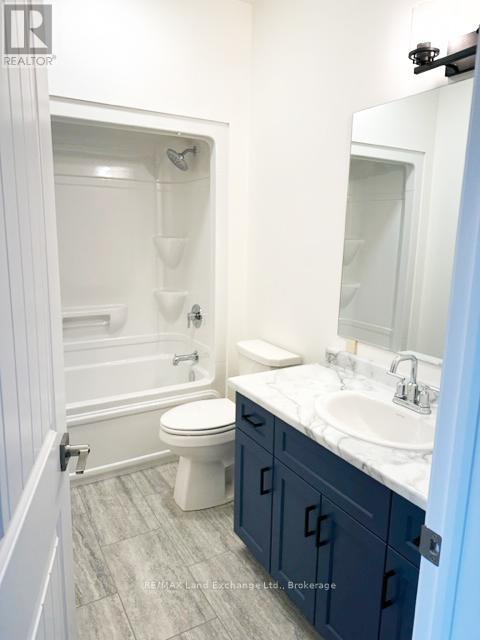 354 Mclean Crescent, Saugeen Shores, Ontario  N0H 2C3 - Photo 8 - X12356608