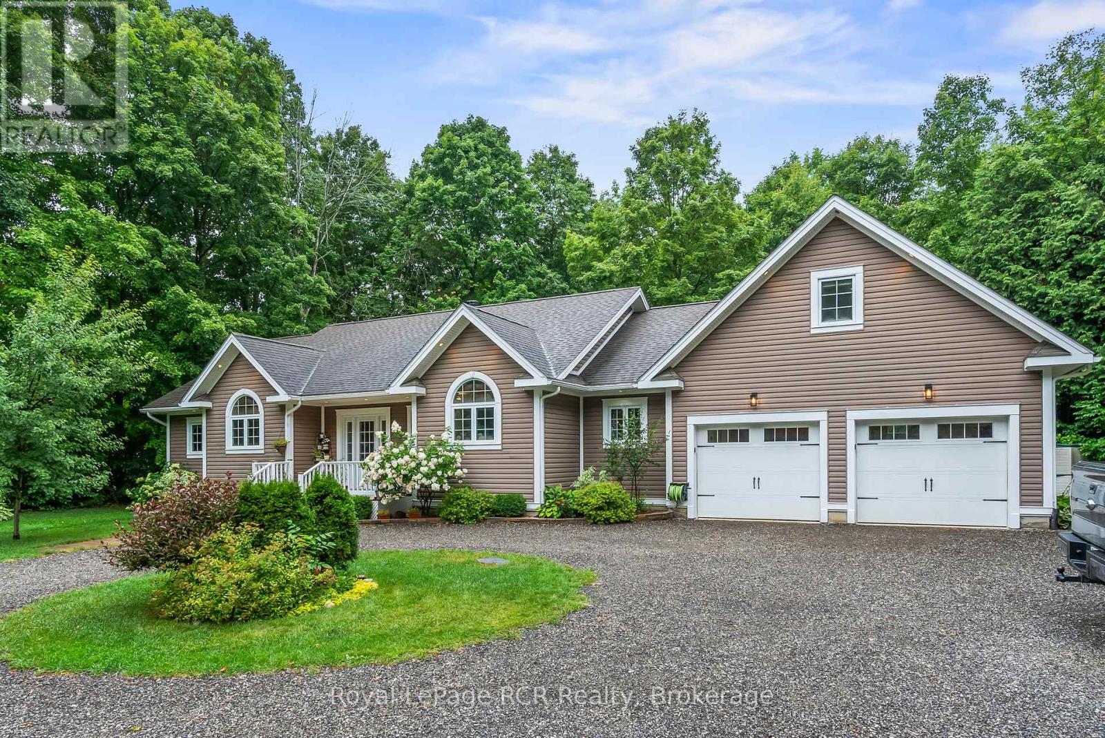 165 Napoleon Street, Grey Highlands, Ontario  N0C 1E0 - Photo 3 - X12356656