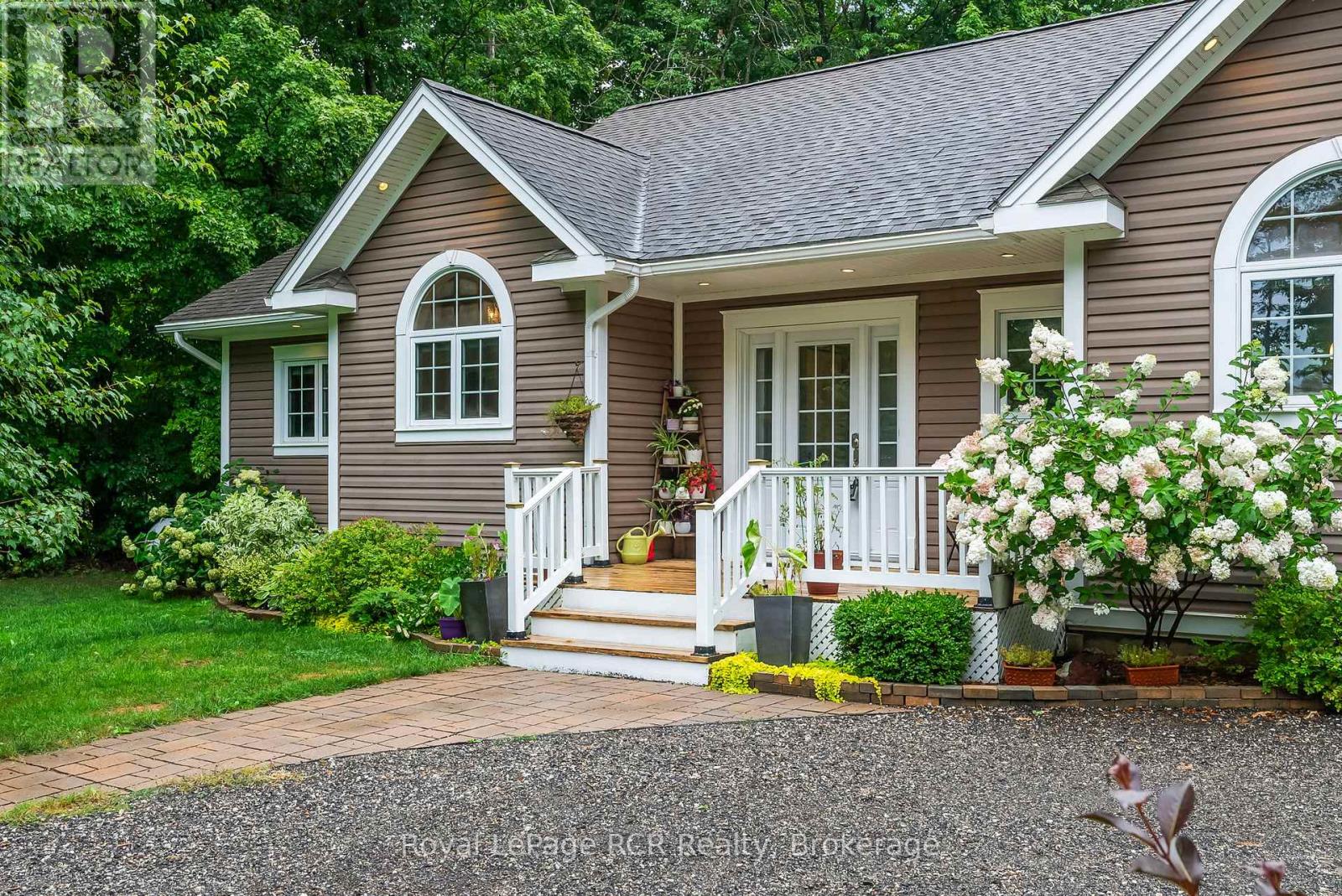 165 Napoleon Street, Grey Highlands, Ontario  N0C 1E0 - Photo 4 - X12356656