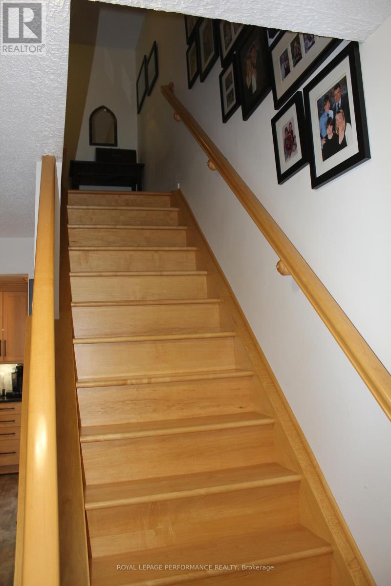 1809 Alguire Street, Cornwall, Ontario  K6J 5E7 - Photo 17 - X12356594