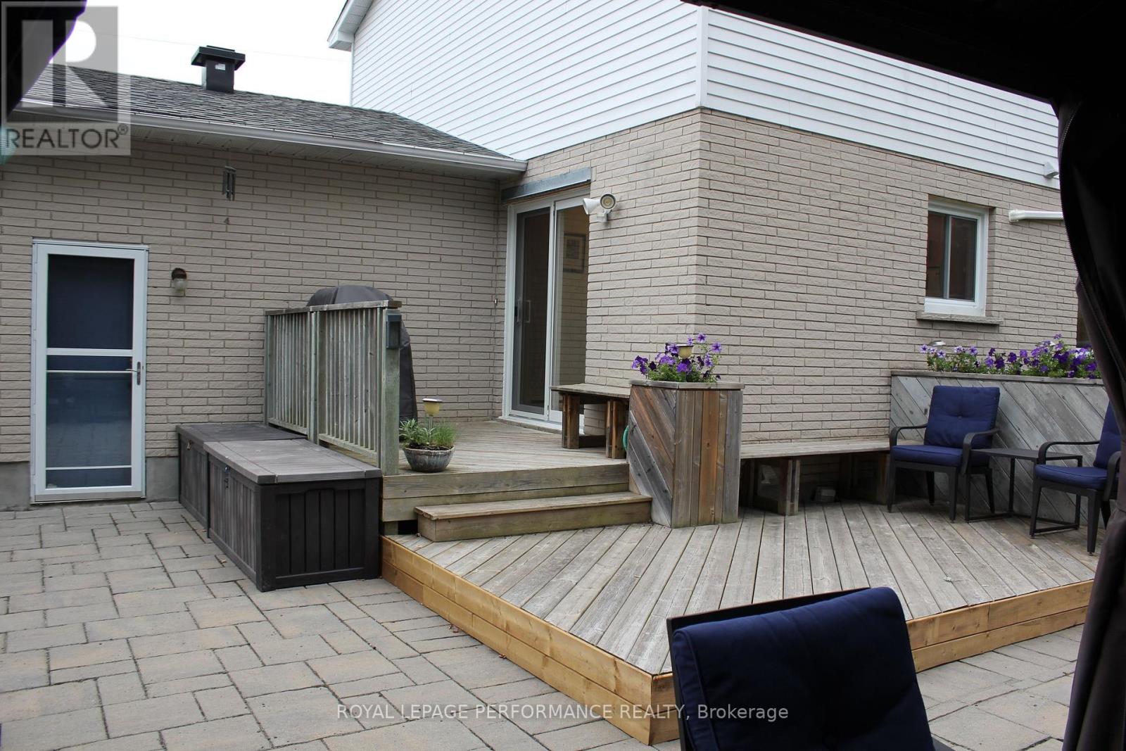 1809 Alguire Street, Cornwall, Ontario  K6J 5E7 - Photo 38 - X12356594
