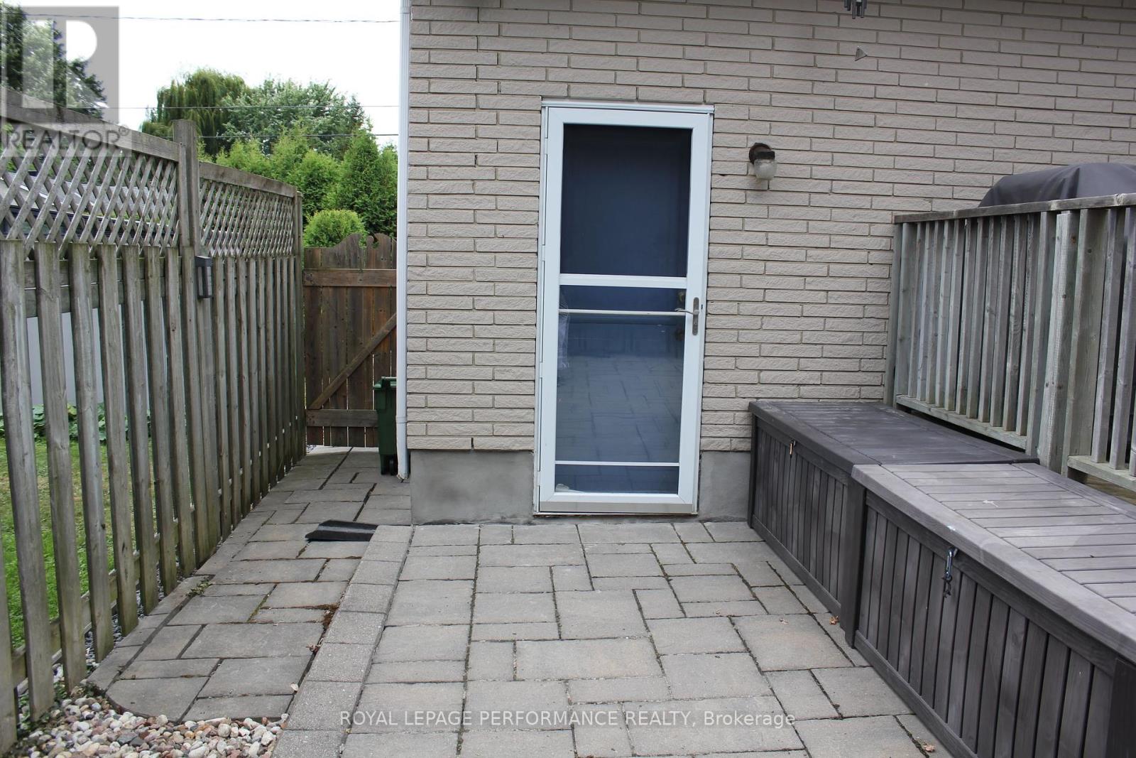 1809 Alguire Street, Cornwall, Ontario  K6J 5E7 - Photo 39 - X12356594