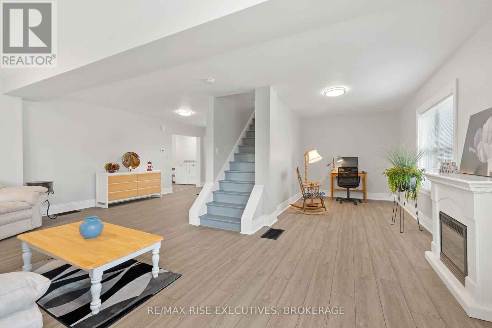 425 King Street W, Gananoque, Ontario  K7G 2G8 - Photo 10 - X12356607