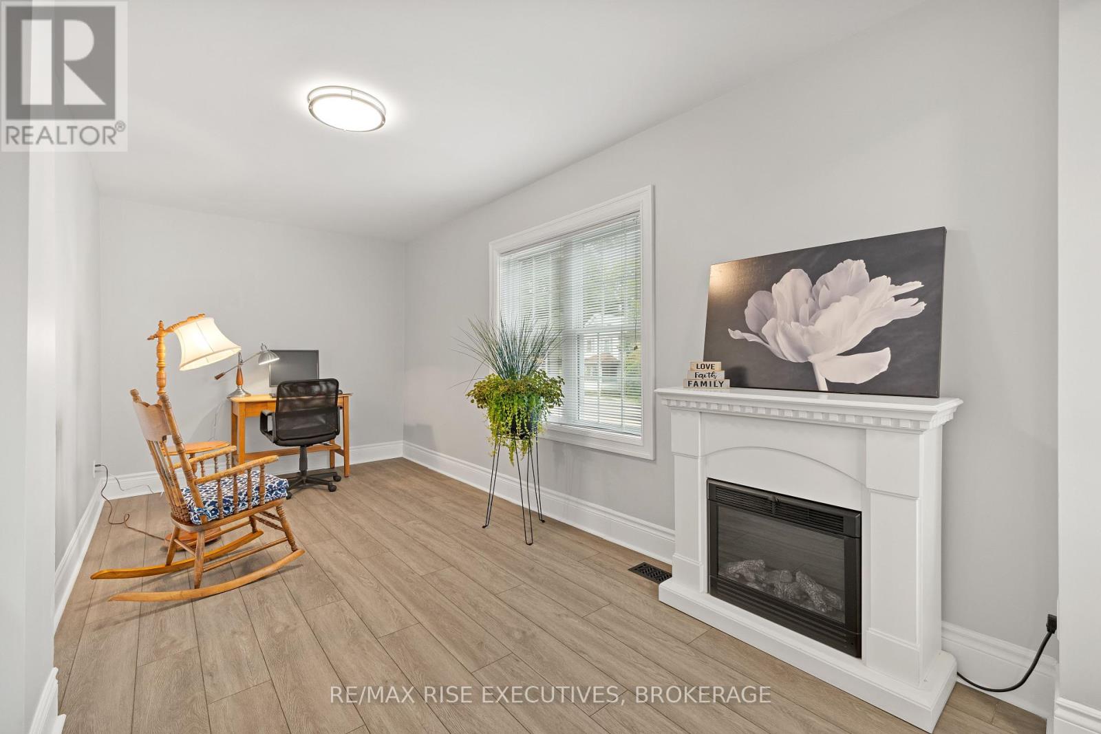 425 King Street W, Gananoque, Ontario  K7G 2G8 - Photo 11 - X12356607
