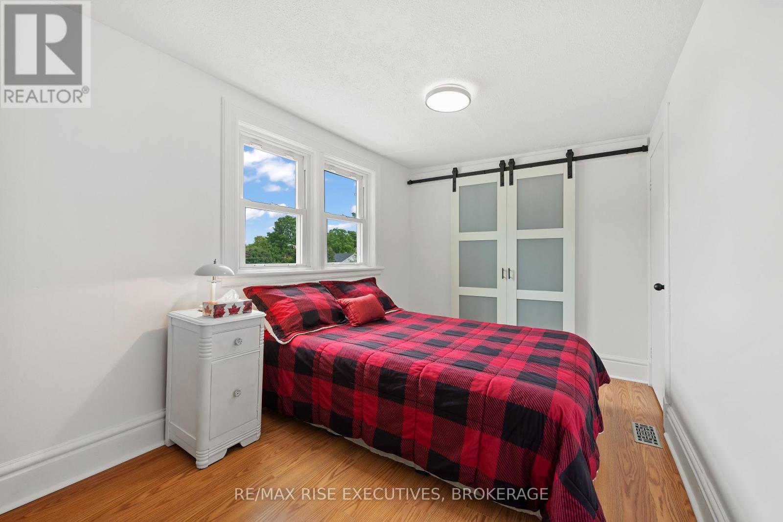 425 King Street W, Gananoque, Ontario  K7G 2G8 - Photo 17 - X12356607