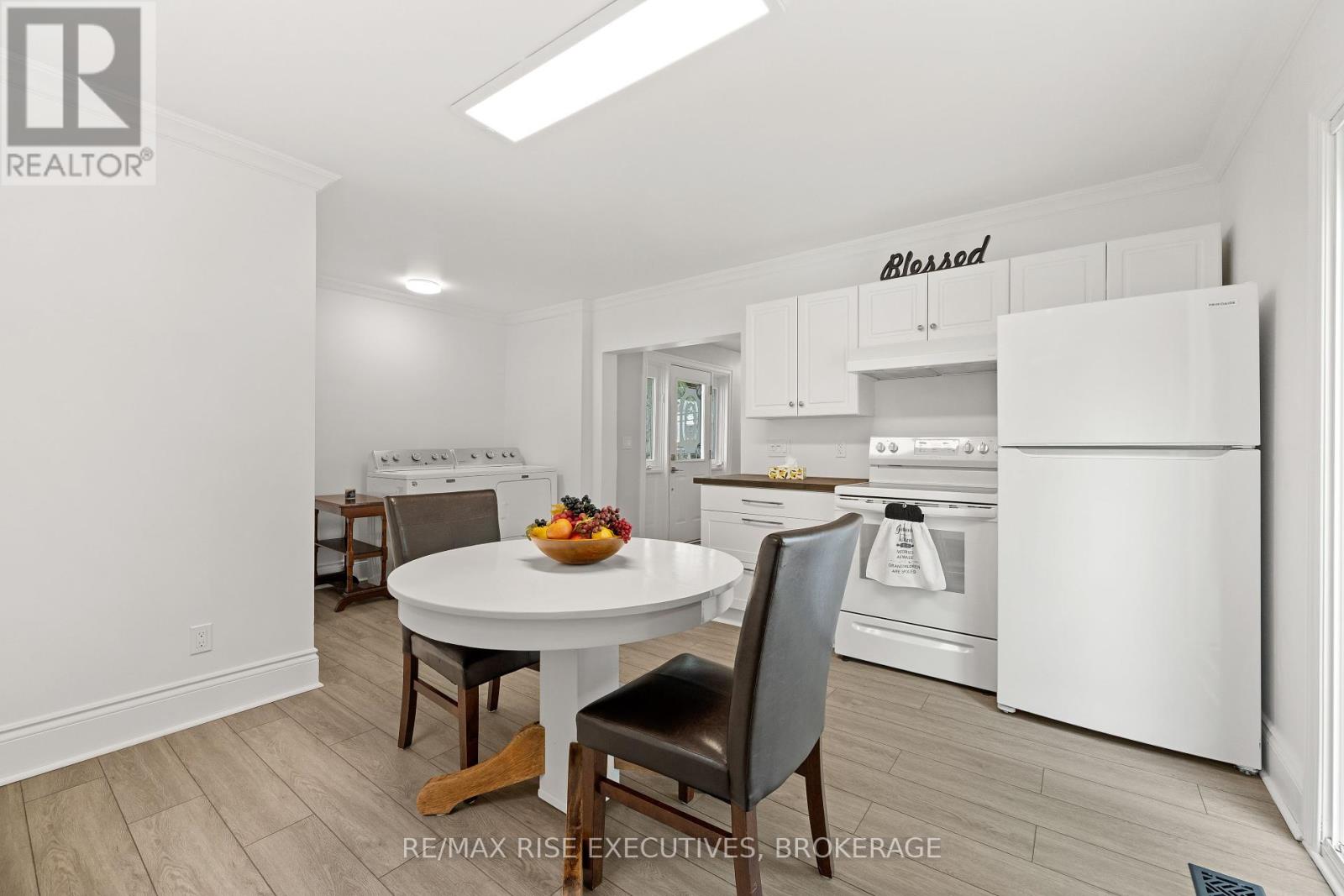 425 King Street W, Gananoque, Ontario  K7G 2G8 - Photo 13 - X12356607