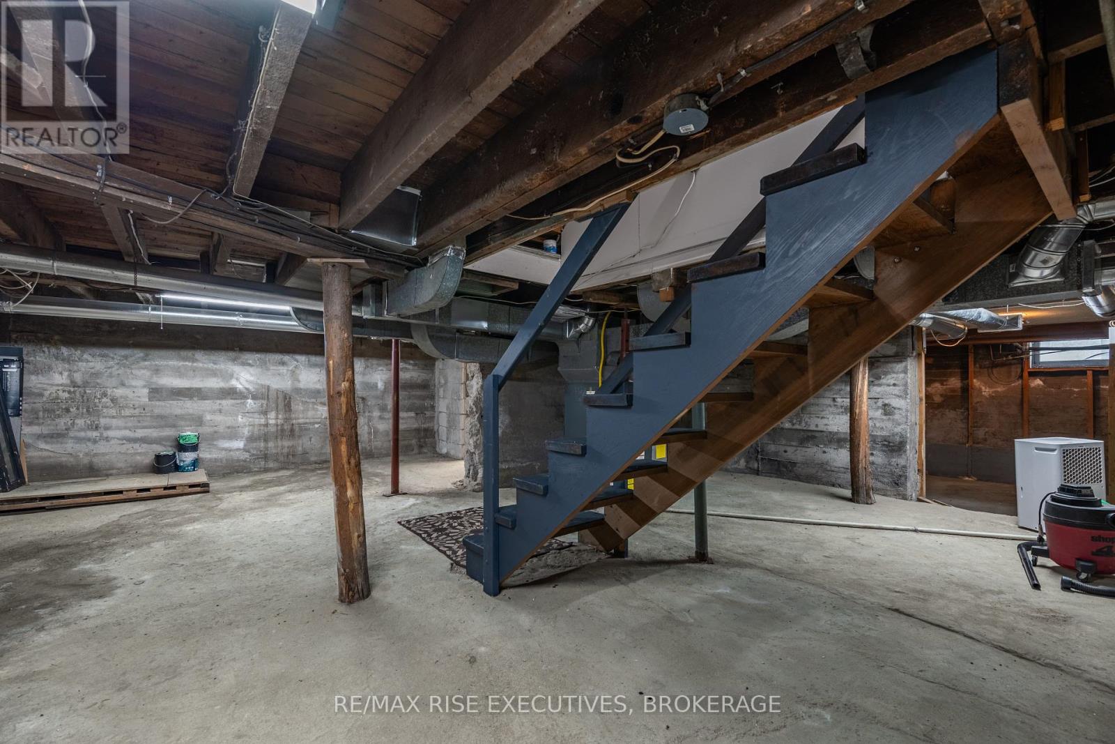 425 King Street W, Gananoque, Ontario  K7G 2G8 - Photo 29 - X12356607