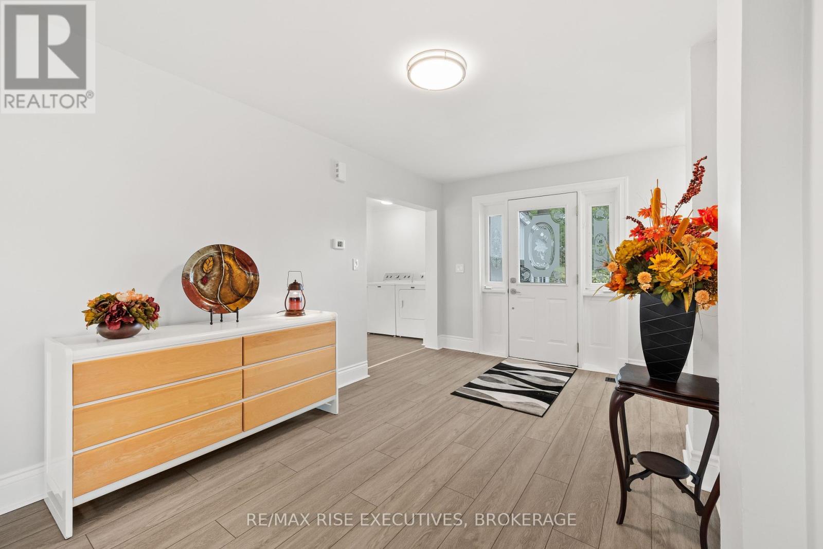 425 King Street W, Gananoque, Ontario  K7G 2G8 - Photo 6 - X12356607