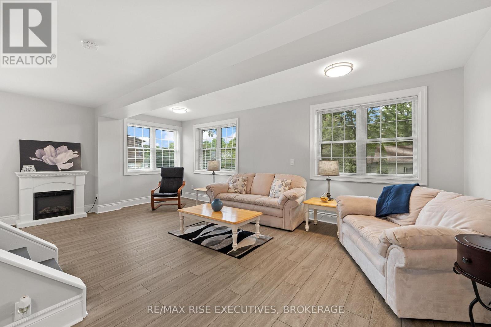 425 King Street W, Gananoque, Ontario  K7G 2G8 - Photo 8 - X12356607