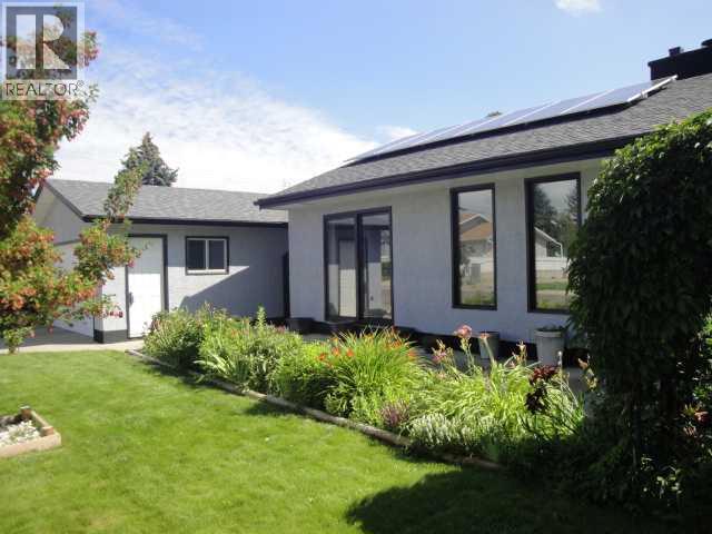 Property at 1611 24 Street S image 2