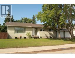 32 Howard CRESCENT
