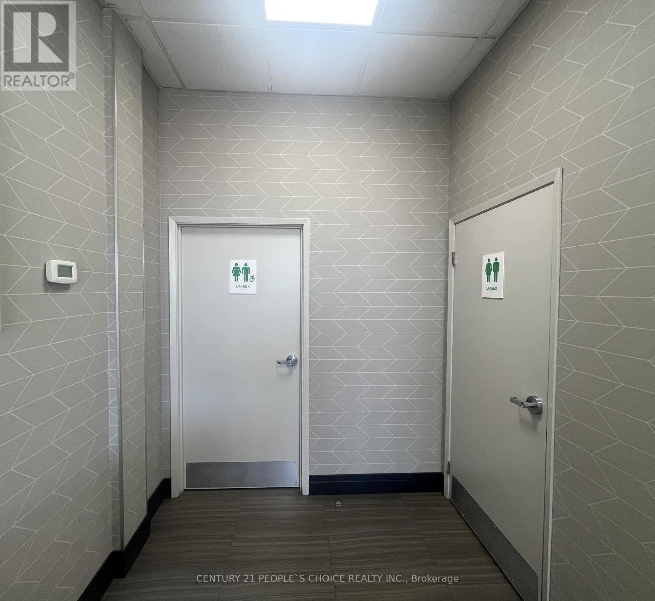 10909 Yonge Street, Richmond Hill, Ontario  L4C 3E3 - Photo 5 - N12316237