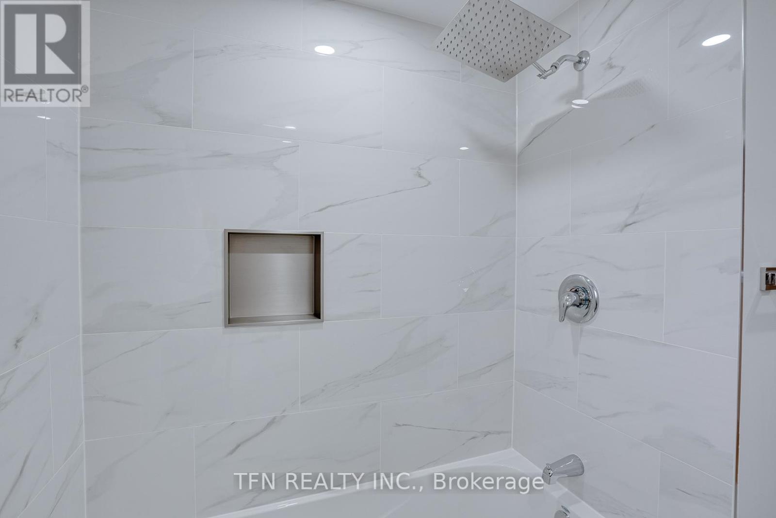 Upper - 25 Karen Road, Toronto, Ontario  M3A 3L5 - Photo 19 - C12356621