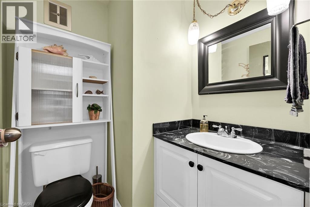 25 Britten Close Unit# A11, Hamilton, Ontario  L9C 4J8 - Photo 14 - 40762098