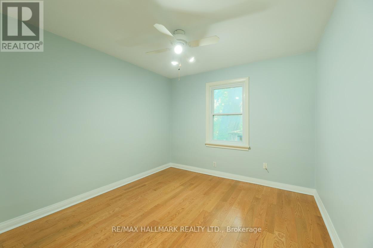 22 Latham Avenue, Toronto, Ontario  M1N 1M8 - Photo 11 - E12356544